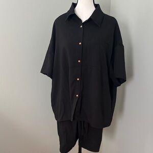 Woman’s  Black Button-Up travel set
